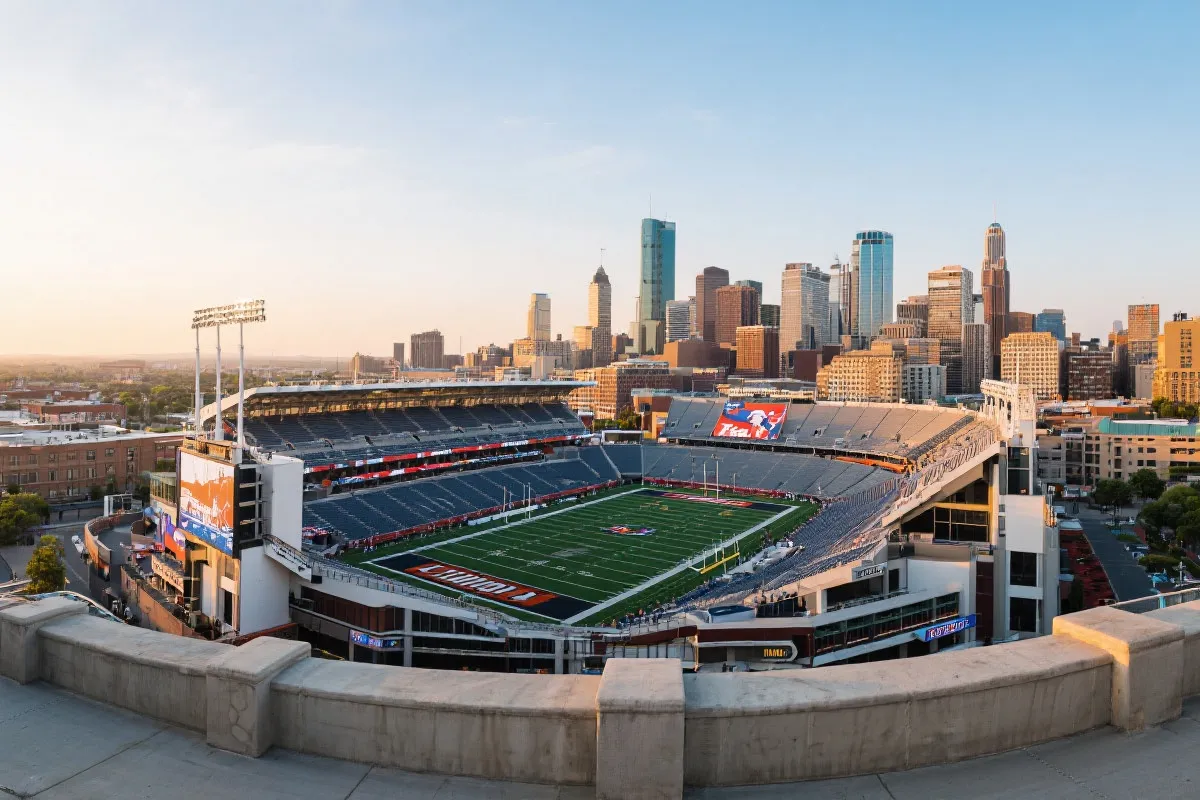 城市地標型足球場